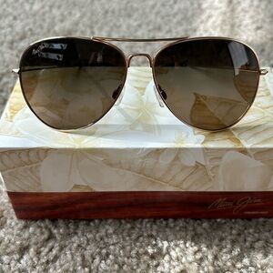 Maui Jim Aviator sunglasses